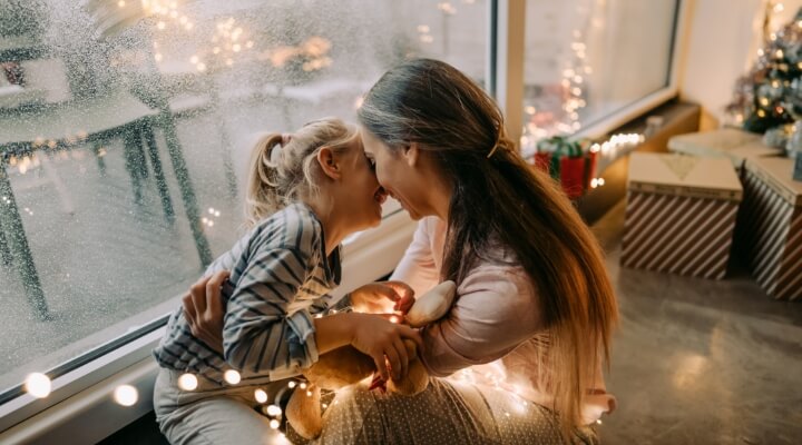 Mergaitė su mama